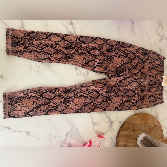 Fabletics leggings size Small NWT - Picture 2 of 4